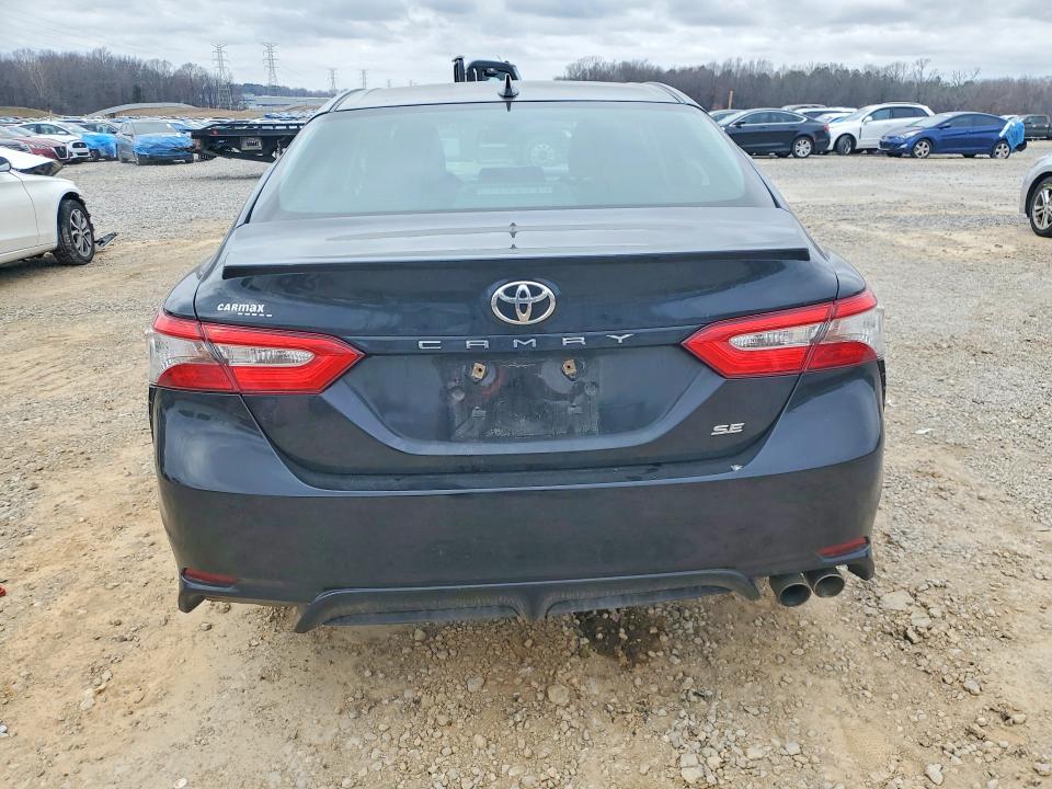78985395 :رقم المزاد ، 4T1B11HK3KU205174 vin ، 2019 Toyota Camry مزاد بيع