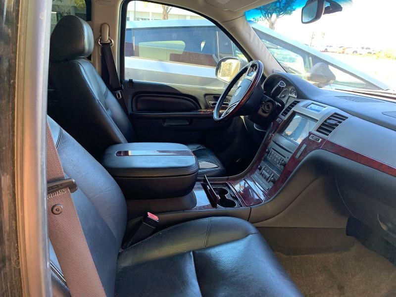 2011 Cadillac Escalade მანქანა იყიდება აუქციონზე, vin: 1GYS3GEF3BR269222, აუქციონის ნომერი: 78325795