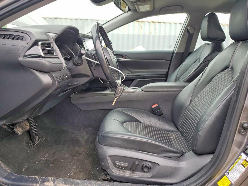 77597755 :رقم المزاد ، 4T1G11AK3MU520947 vin ، 2021 Toyota Camry مزاد بيع