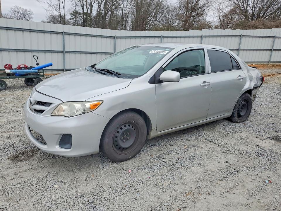 Продаж на аукціоні авто 2013 Toyota Corolla, vin: 2T1BU4EE5DC926740, номер лоту: 77136805