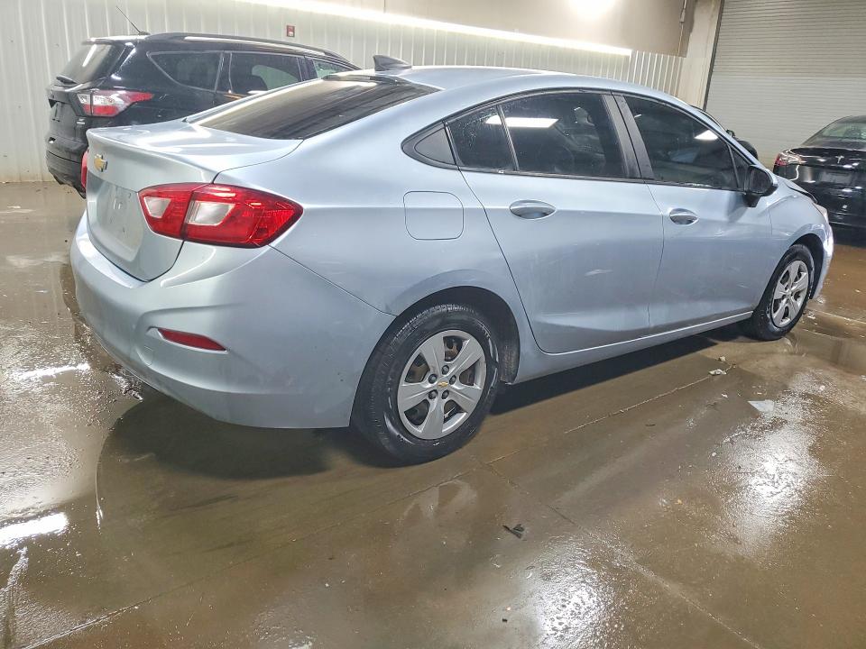 2018 Chevrolet Cruze მანქანა იყიდება აუქციონზე, vin: 1G1BC5SMXJ7216338, აუქციონის ნომერი: 78681865