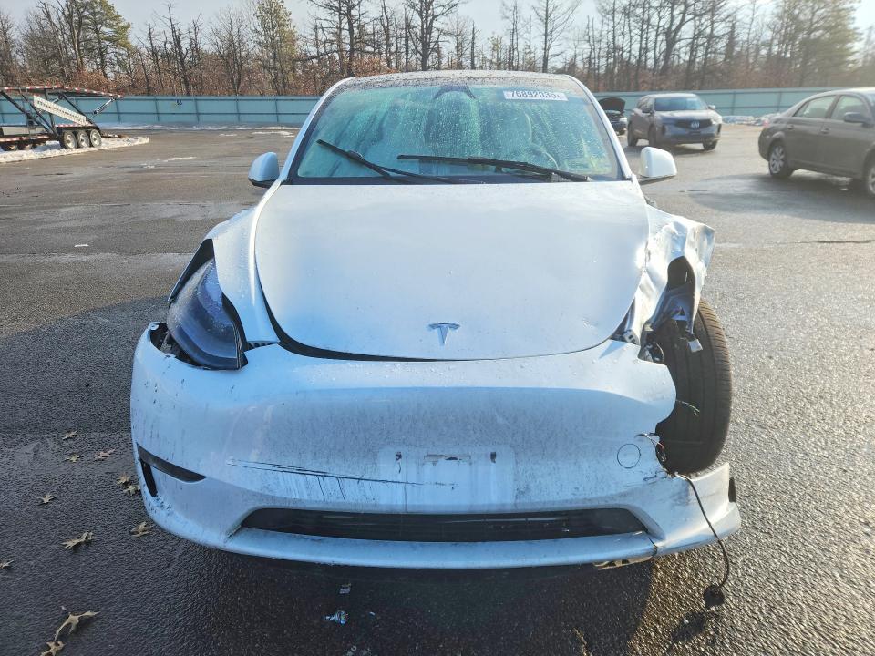 Продажа на аукционе авто 2023 Tesla Model Y, vin: 7SAYGDEE3PA193119, номер лота: 76892035