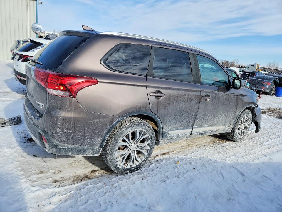 2018 Mitsubishi Outlander მანქანა იყიდება აუქციონზე, vin: JA4AZ2A37JZ619278, აუქციონის ნომერი: 75490155