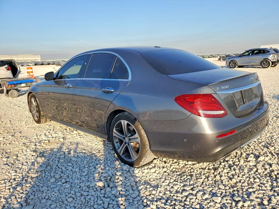 2017 Mercedes-benz E მანქანა იყიდება აუქციონზე, vin: WDDZF4KB9HA102677, აუქციონის ნომერი: 78212255