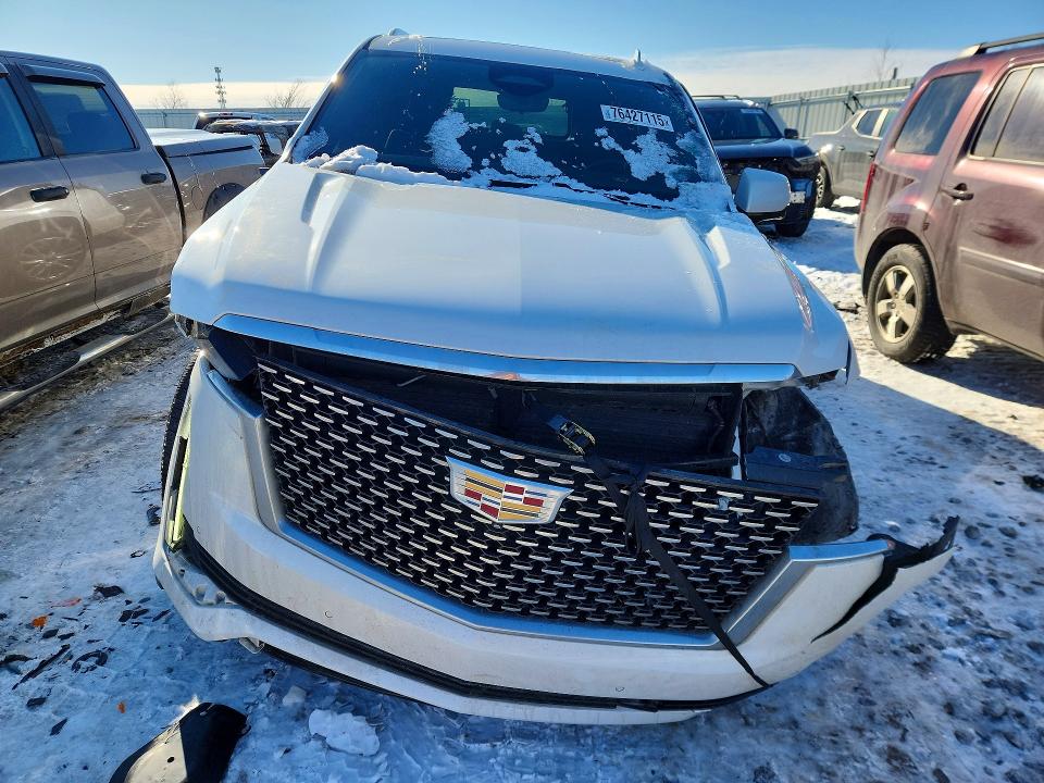 76427115 :رقم المزاد ، 1GYS4BKLXMR310698 vin ، 2021 Cadillac Escalade P مزاد بيع