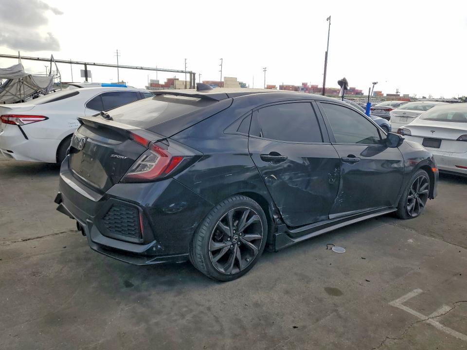 Продажа на аукционе авто 2018 Honda Civic, vin: SHHFK7G46JU206026, номер лота: 75649775