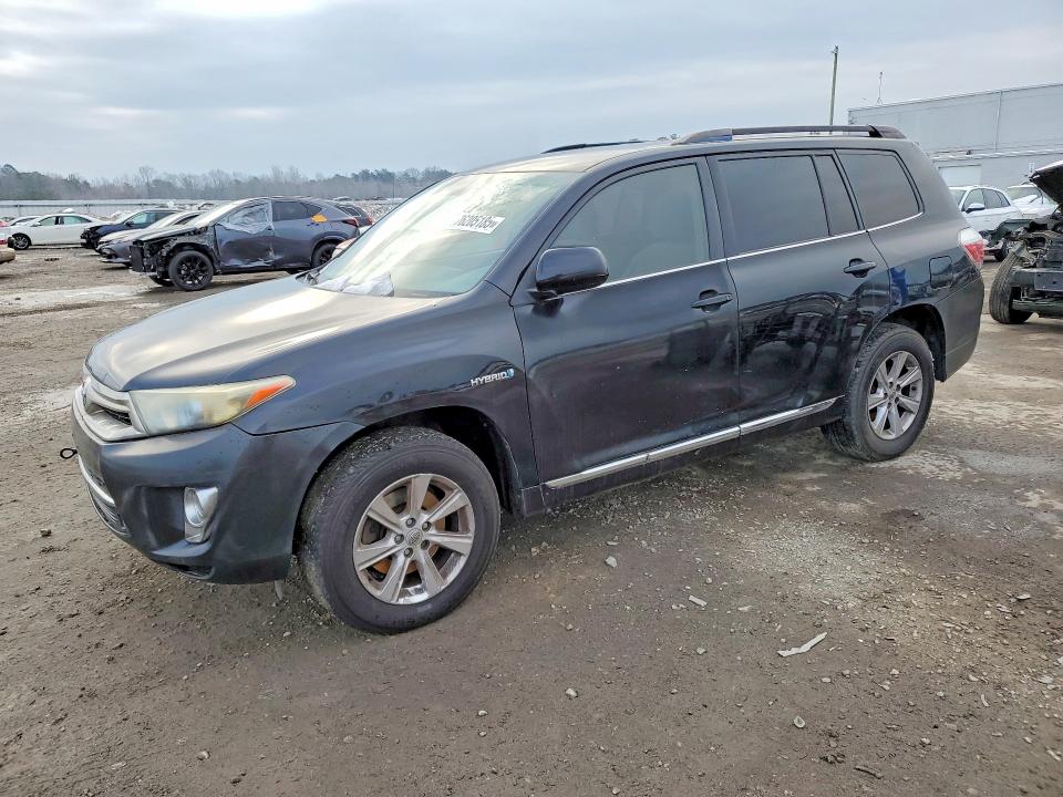 76205185 :رقم المزاد ، JTEBC3EH5D2017012 vin ، 2013 Toyota Highlander مزاد بيع