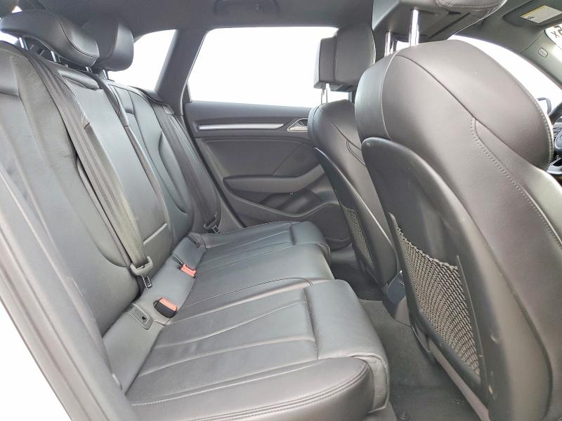 Продажа на аукционе авто 2018 Audi A3, vin: WAUUPBFF8JA054692, номер лота: 97301535