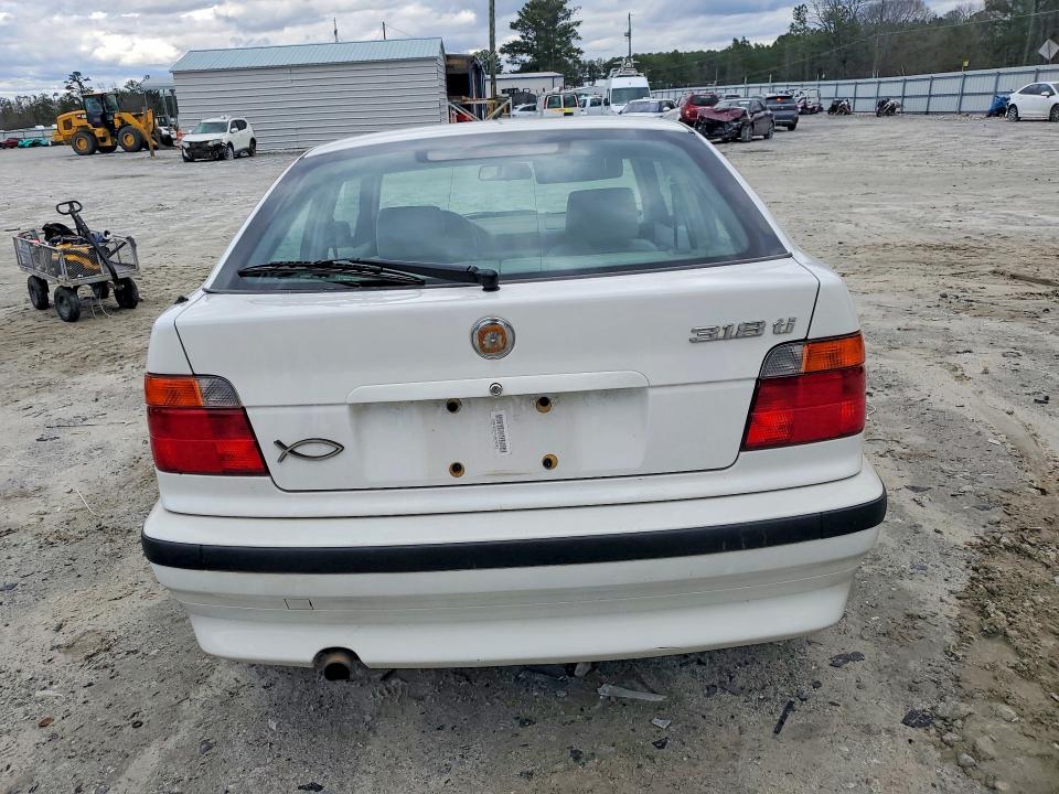 79061065 :رقم المزاد ، WBACG8321VAU39243 vin ، 1997 Bmw 318 مزاد بيع