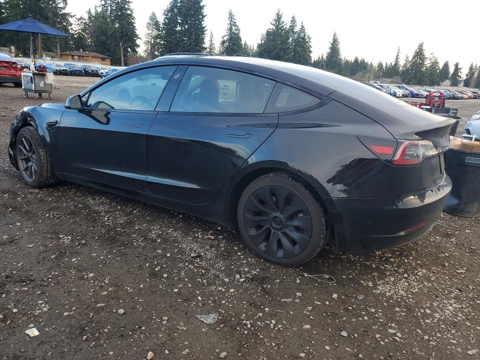 76387225 :رقم المزاد ، 5YJ3E1EB5NF108105 vin ، 2022 Tesla Model 3 مزاد بيع
