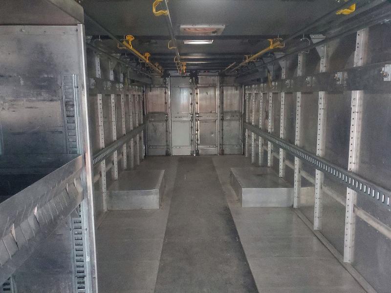 Продажа на аукционе авто 2016 Freigliner Chassis, vin: 4UZAC3DV4GCHX0552, номер лота: 49518436