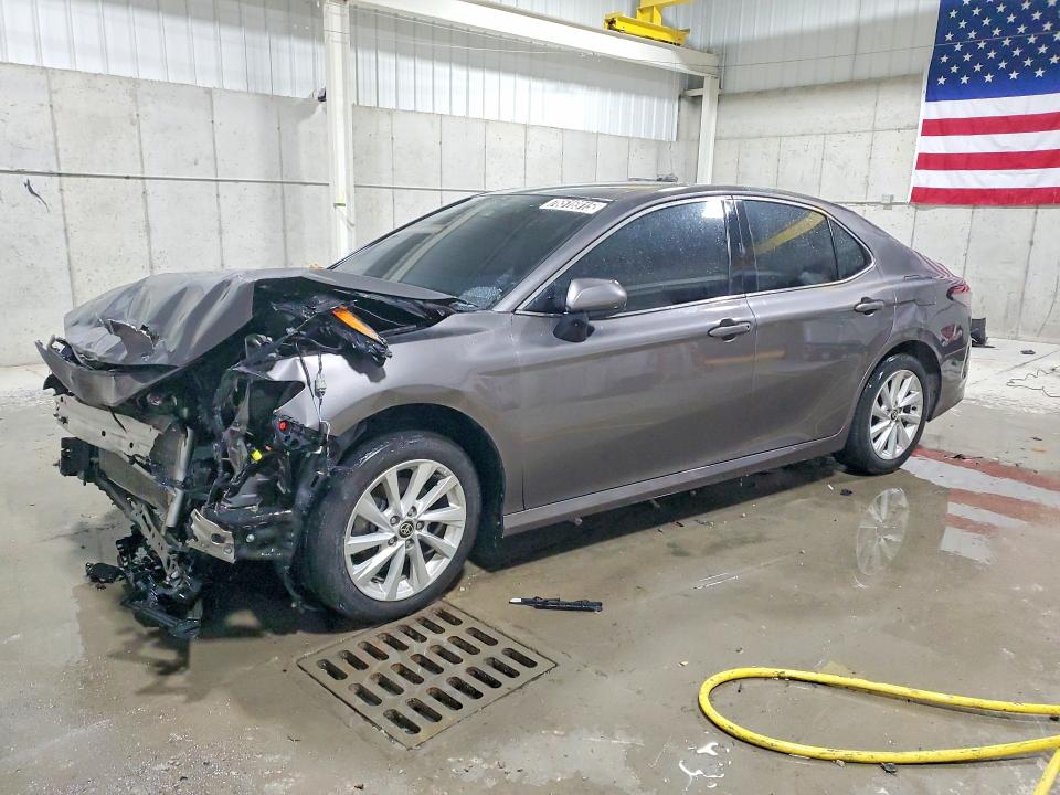 2024 Toyota Camry მანქანა იყიდება აუქციონზე, vin: 4T1C11AK2RU880376, აუქციონის ნომერი: 76516915