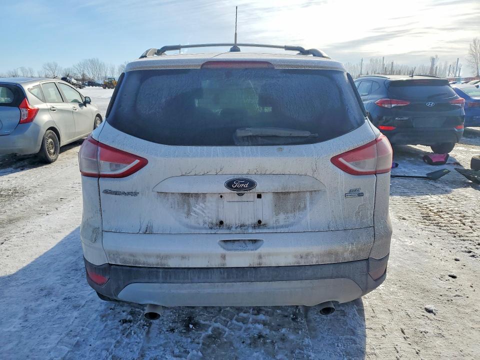 2014 Ford Escape მანქანა იყიდება აუქციონზე, vin: 1FMCU9GX1EUB50638, აუქციონის ნომერი: 75656615
