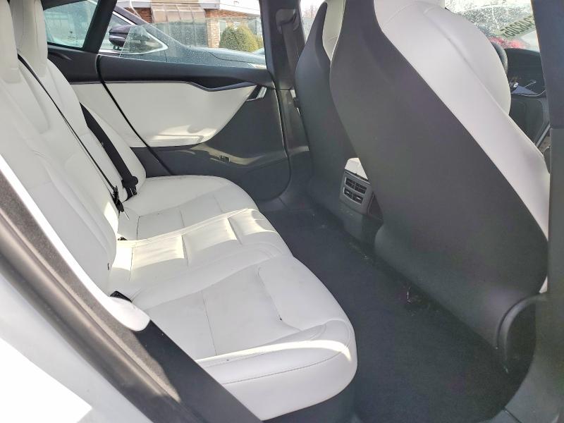 75348205 :رقم المزاد ، 5YJSA1E44KF334799 vin ، 2019 Tesla Model S مزاد بيع