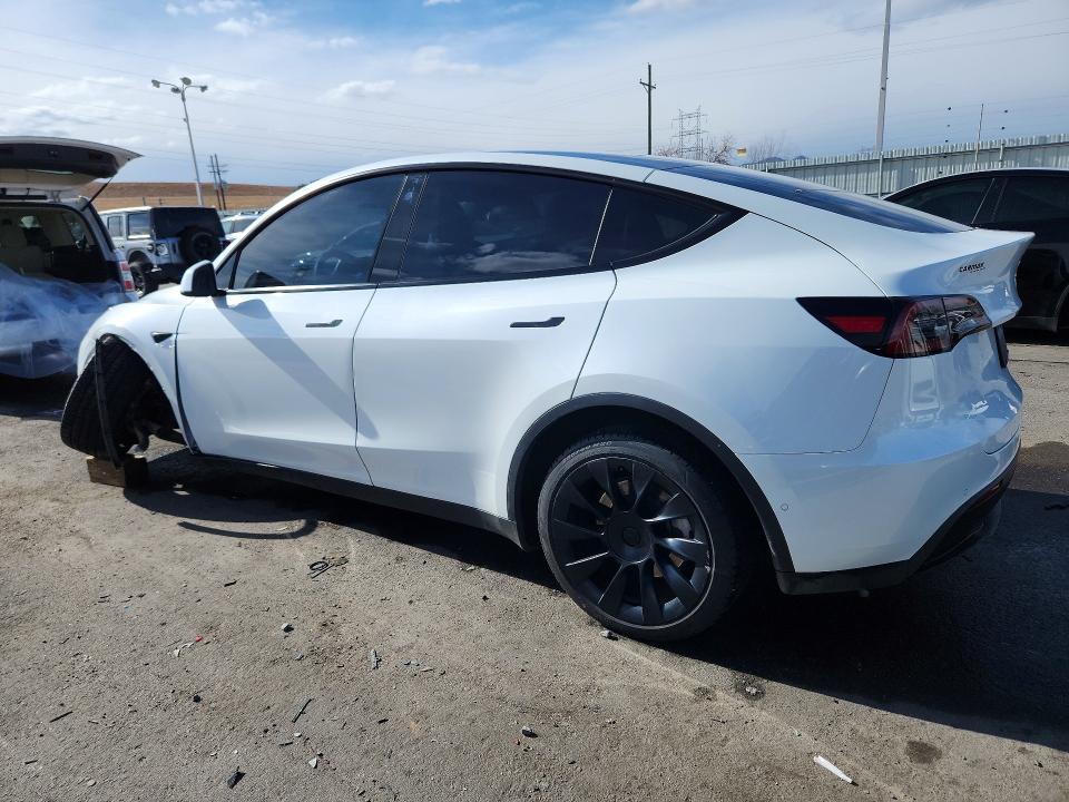 76377725 :رقم المزاد ، 5YJYGDEE1MF267181 vin ، 2021 Tesla Model Y مزاد بيع