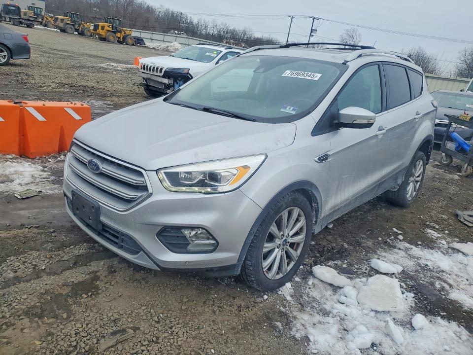 Продаж на аукціоні авто 2017 Ford Escape, vin: 1FMCU9J91HUA07770, номер лоту: 76969345