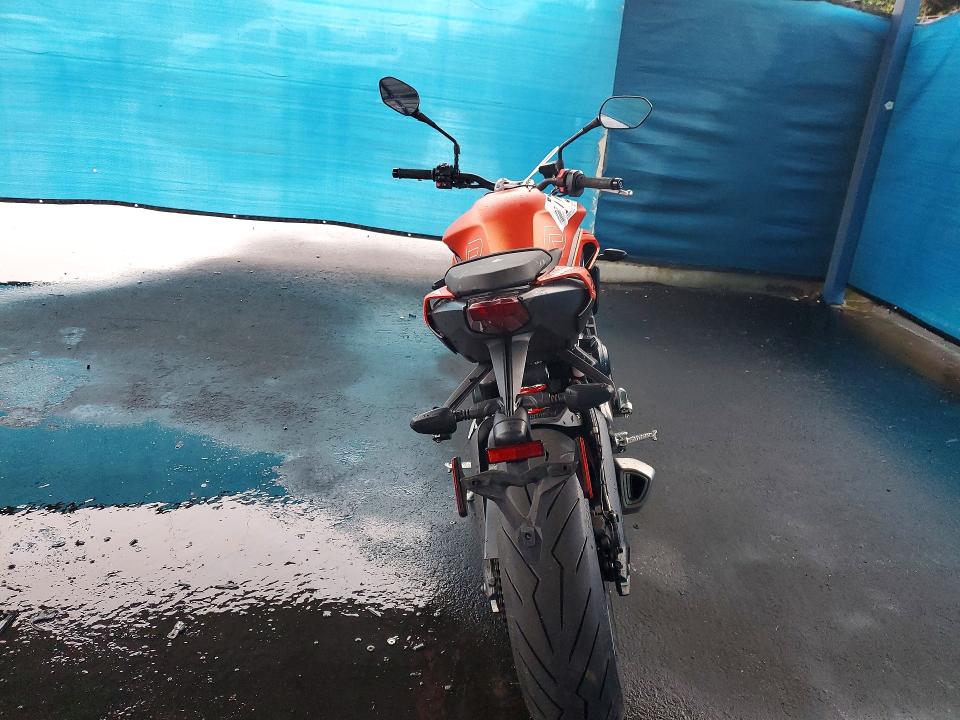 2025 Triumph Motorcycle Street Triple მანქანა იყიდება აუქციონზე, vin: SMTA604S3STCC8767, აუქციონის ნომერი: 77958225