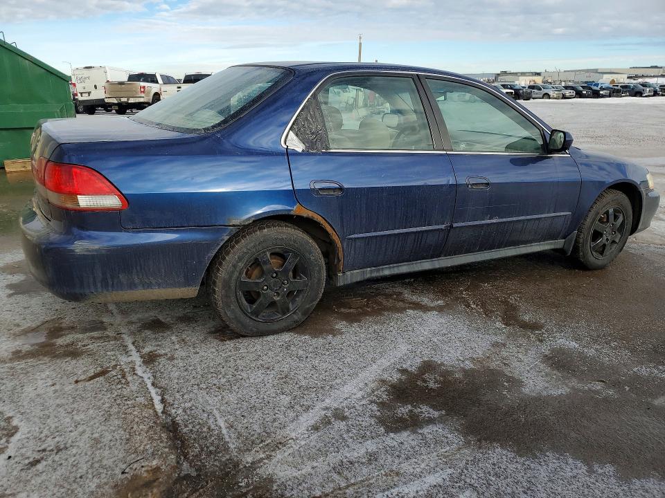 74421495 :رقم المزاد ، 1HGCG56401A813674 vin ، 2001 Honda Accord مزاد بيع