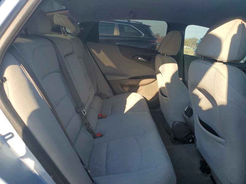 77125325 :رقم المزاد ، 1G1ZD5STXJF202741 vin ، 2018 Chevrolet Malibu مزاد بيع