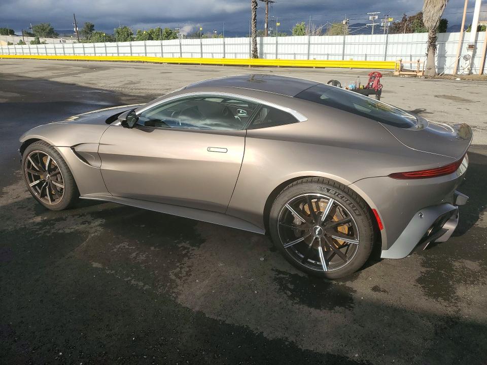 77603865 :رقم المزاد ، SCFSMGAW4LGN03875 vin ، 2020 Aston Martin Vantage مزاد بيع
