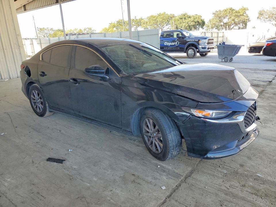 76234825 :رقم المزاد ، 3MZBPAA77MM204302 vin ، 2021 Mazda 3 مزاد بيع