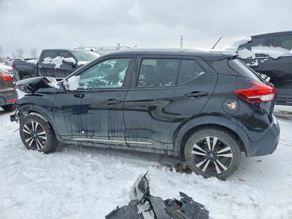 Продажа на аукционе авто 2019 Nissan Kicks, vin: 3N1CP5CU4KL492822, номер лота: 78598365