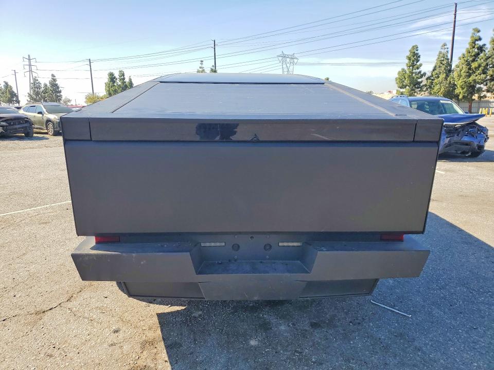 Продаж на аукціоні авто 2025 Tesla Cybertruck, vin: 7G2CEHED0SA059010, номер лоту: 78558095