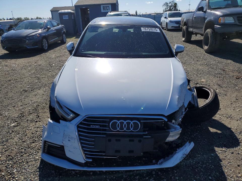 Aukcja sprzedaży 2018 Audi A3, vin: WAUTPBFF2JA093239, numer aukcji: 76753515