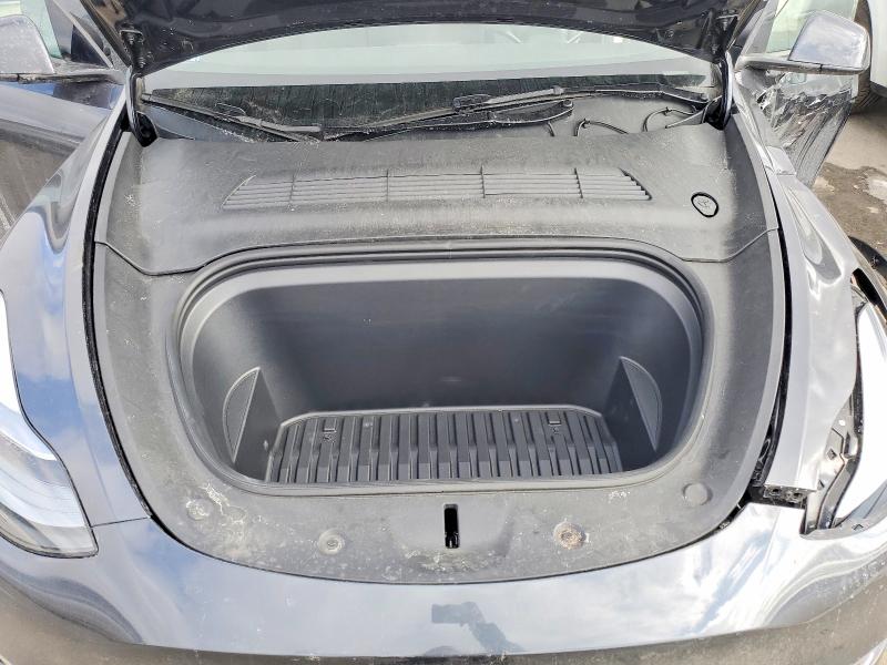 2025 Tesla Model Y მანქანა იყიდება აუქციონზე, vin: 7SAYGDED1SF231787, აუქციონის ნომერი: 77358365
