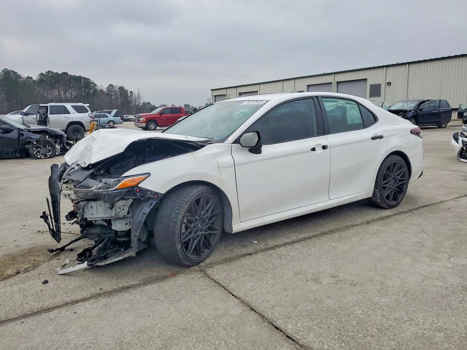Продажа на аукционе авто 2021 Toyota Camry, vin: 4T1C11AK3MU514693, номер лота: 76237885