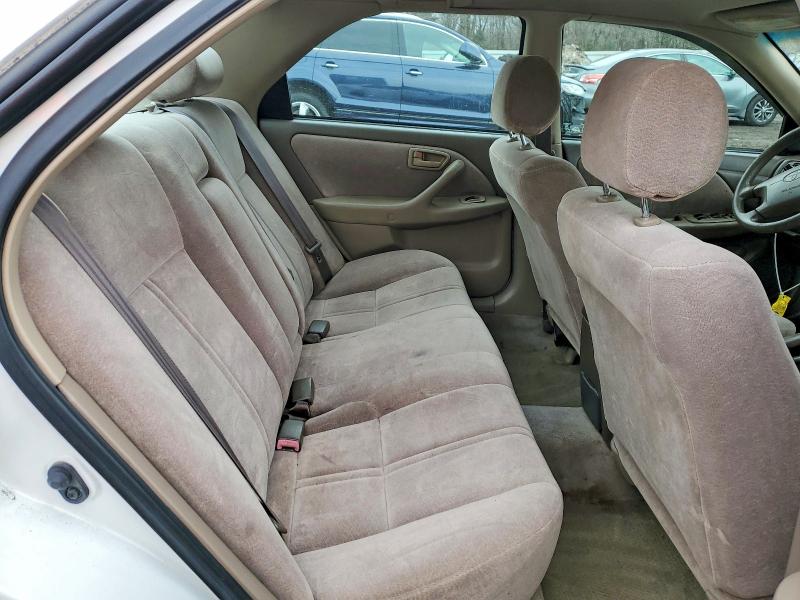78145335 :رقم المزاد ، 4T1BG22K0WU242492 vin ، 1998 Toyota Camry مزاد بيع