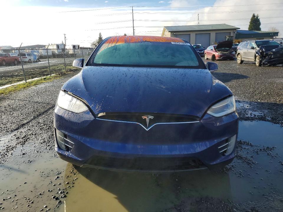 2018 Tesla Model X მანქანა იყიდება აუქციონზე, vin: 5YJXCBE21JF141190, აუქციონის ნომერი: 78491955