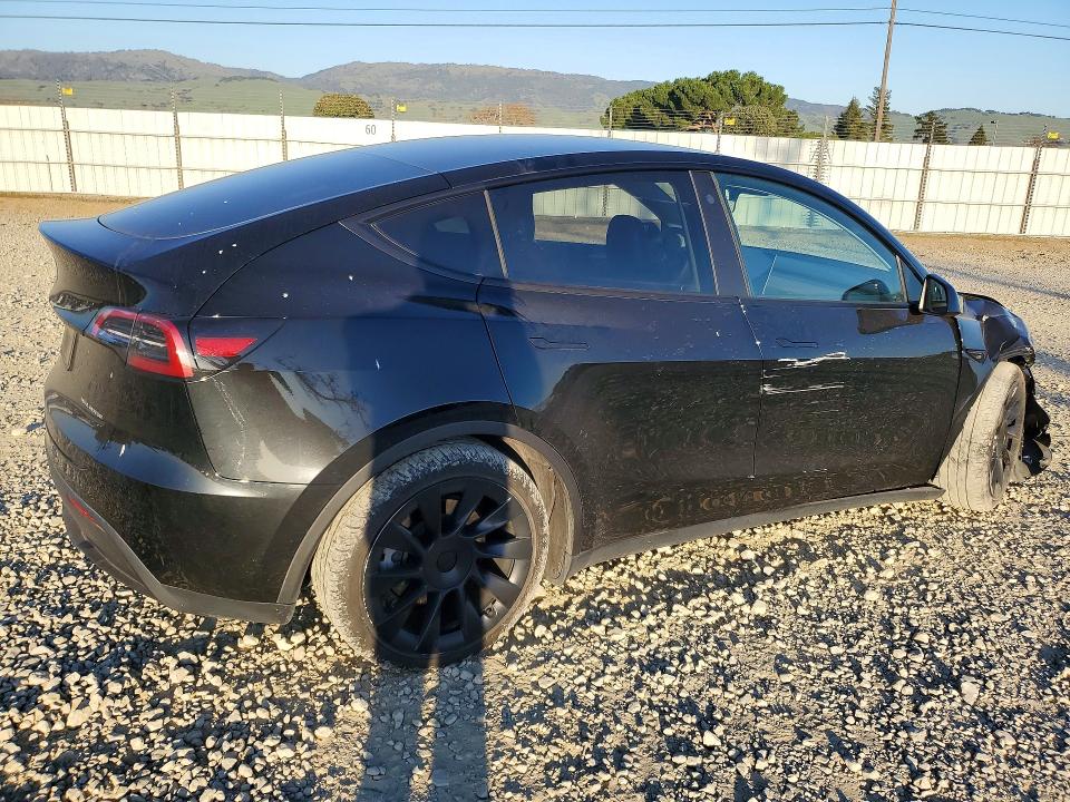75625405 :رقم المزاد ، 7SAYGDEE6PF608159 vin ، 2023 Tesla Model Y مزاد بيع