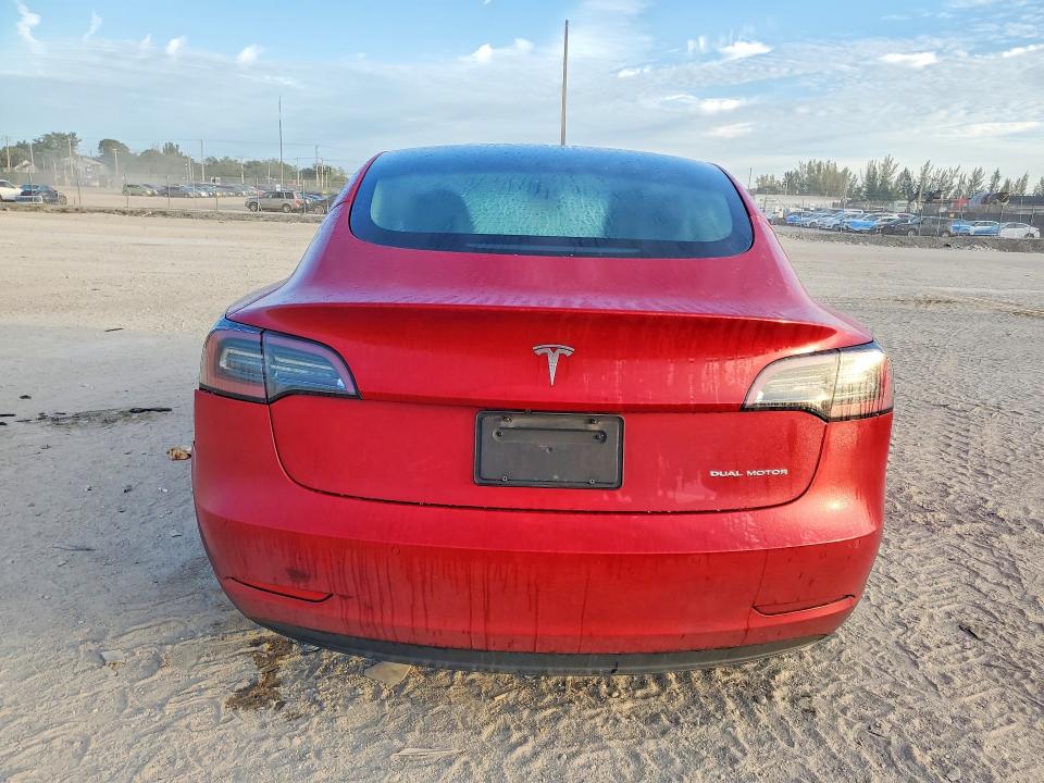Продажа на аукционе авто 2022 Tesla Model 3, vin: 5YJ3E1EB4NF189744, номер лота: 76003325