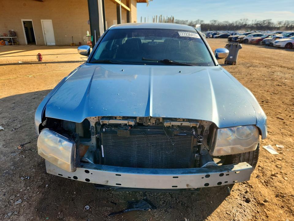 77236455 :رقم المزاد ، 2C3KA63H18H283286 vin ، 2008 Chrysler 300c مزاد بيع