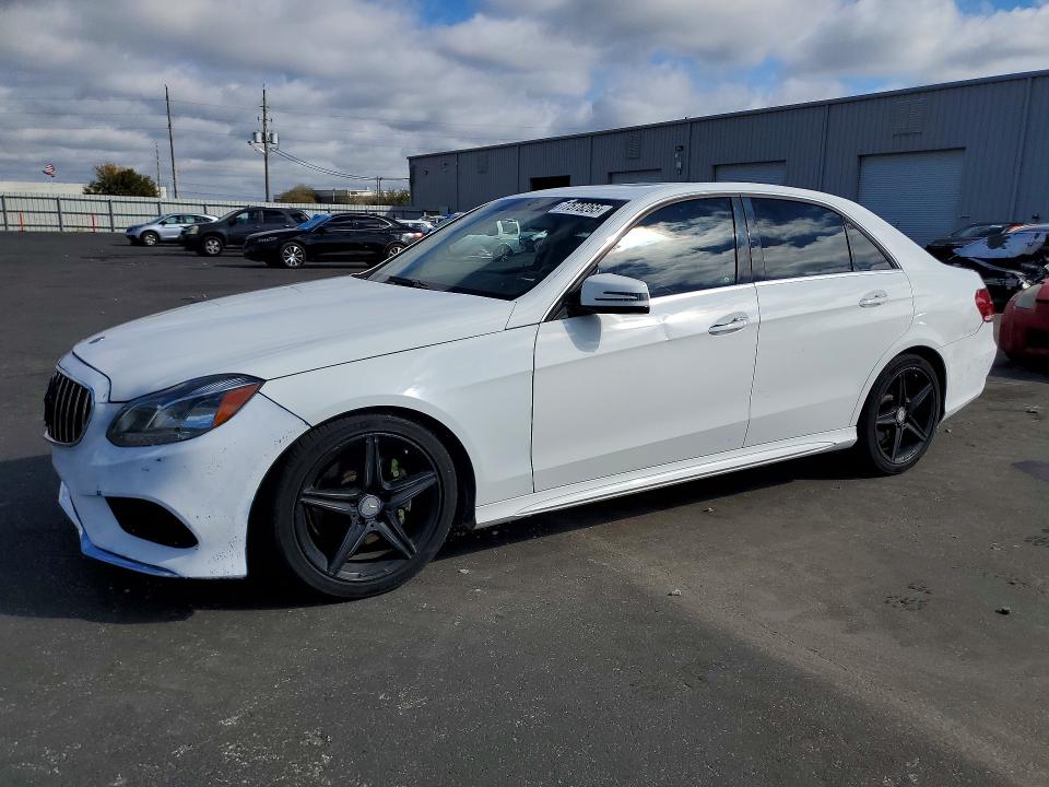 77578265 :رقم المزاد ، WDDHF5KB5EB017066 vin ، 2014 Mercedes-benz E مزاد بيع