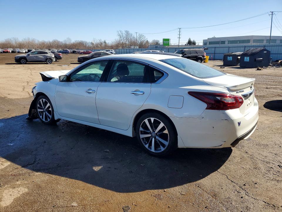 77822315 :رقم المزاد ، 1N4AL3AP5HC492890 vin ، 2017 Nissan Altima مزاد بيع