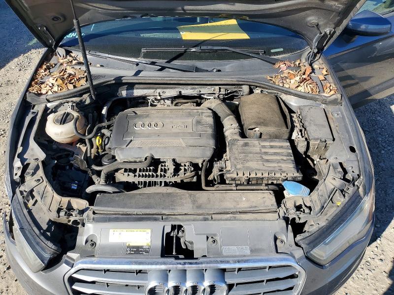 77693165 :رقم المزاد ، WAUACGFF2F1142561 vin ، 2015 Audi A3 مزاد بيع