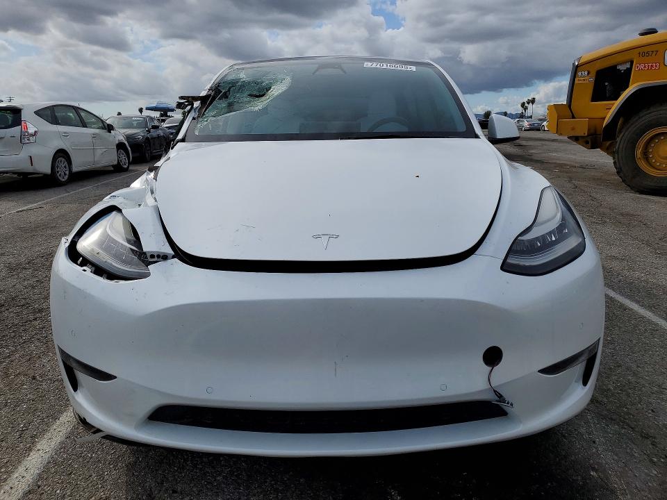 Продажа на аукционе авто 2021 Tesla Model Y, vin: 5YJYGDEEXMF198698, номер лота: 77016695