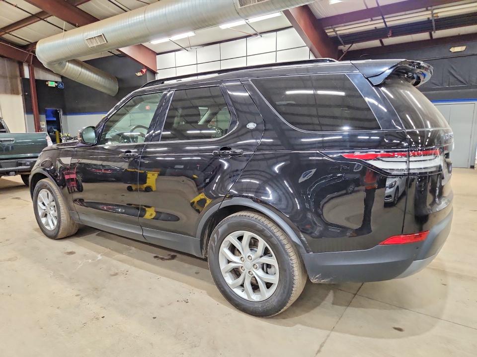 77961485 :رقم المزاد ، SALRG2RV9JA057928 vin ، 2018 Land Rover Discovery مزاد بيع
