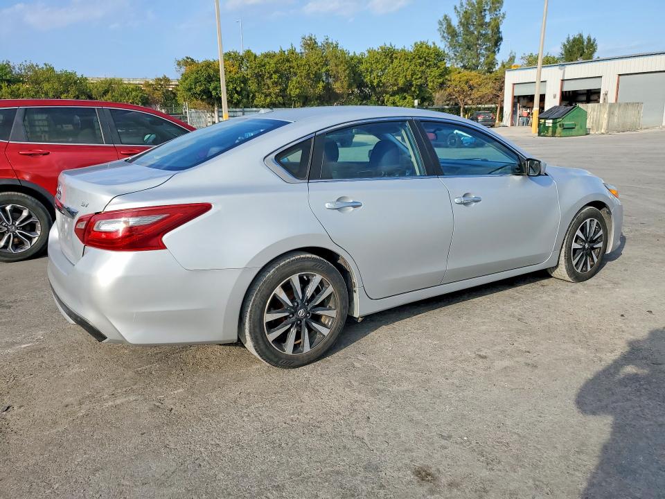 Продаж на аукціоні авто 2018 Nissan Altima 2.5, vin: 1N4AL3AP6JC234965, номер лоту: 78325605