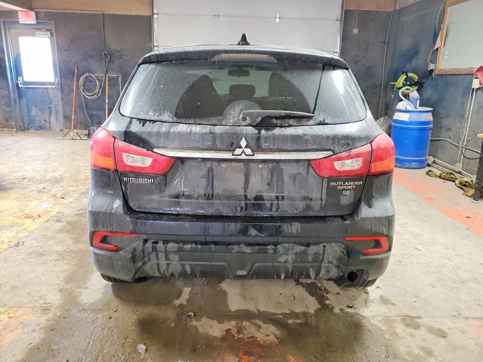 76345945 :رقم المزاد ، JA4AR3AW5JZ033758 vin ، 2018 Mitsubishi Outlander Sport مزاد بيع