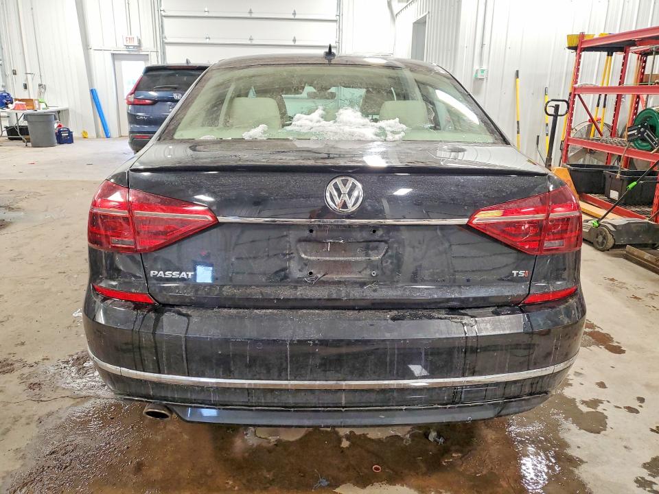 99835765 :رقم المزاد ، 1VWMA7A36KC001099 vin ، 2019 Volkswagen Passat مزاد بيع
