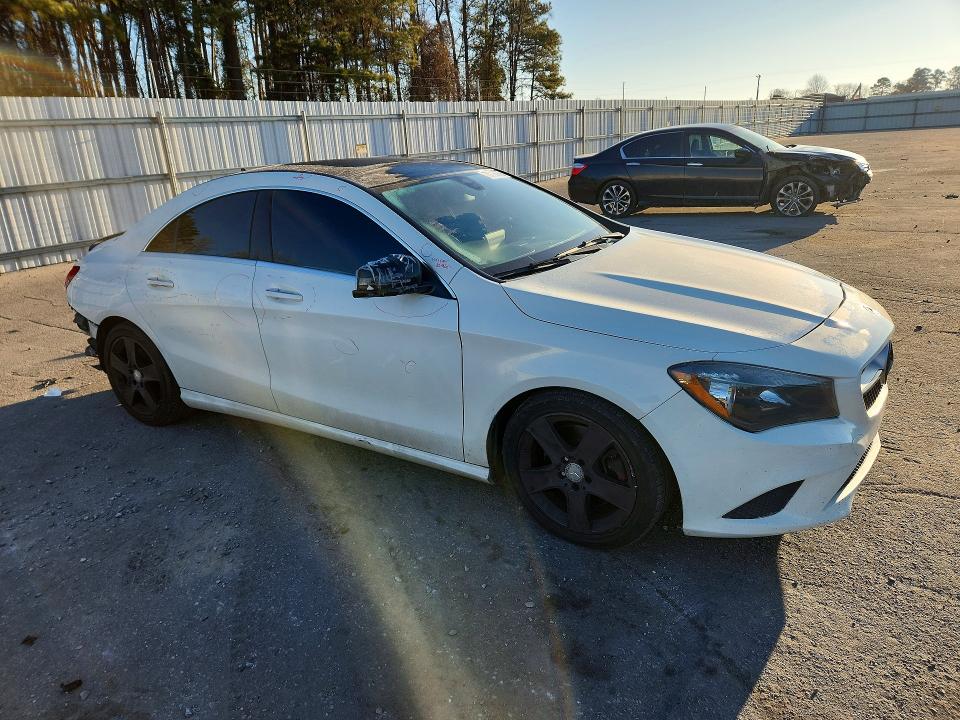 2016 Mercedes-benz Cla მანქანა იყიდება აუქციონზე, vin: WDDSJ4GB8GN393334, აუქციონის ნომერი: 76728665