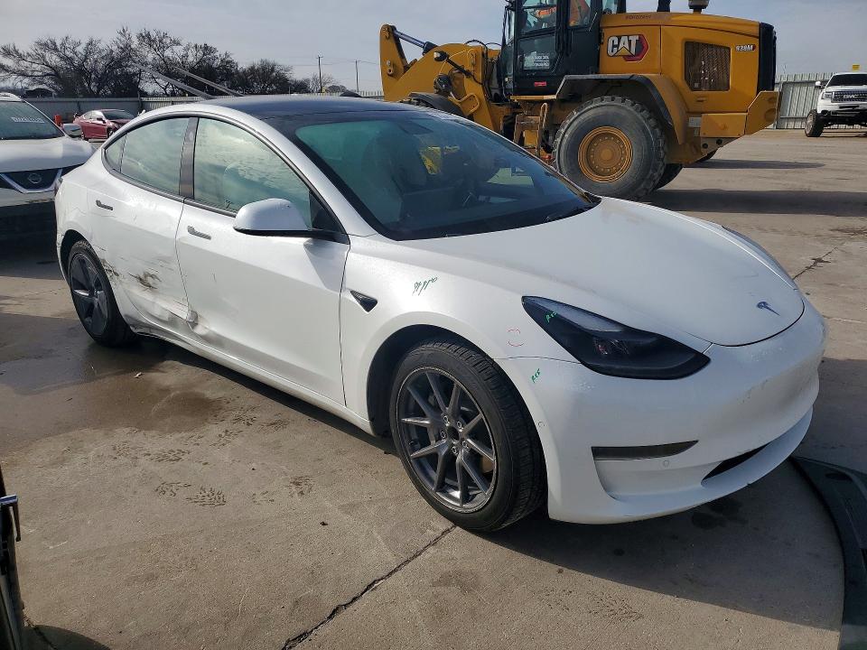 76348155 :رقم المزاد ، 5YJ3E1EA1NF111350 vin ، 2022 Tesla Model 3 مزاد بيع