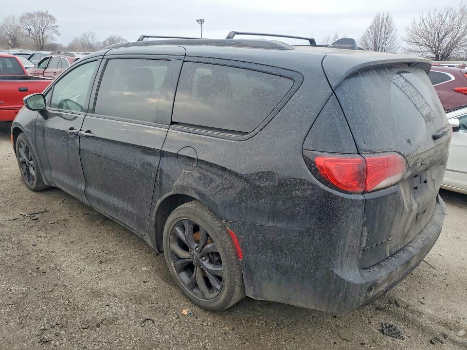 76962375 :رقم المزاد ، 2C4RC1GG8KR576998 vin ، 2019 Chrysler Pacifica مزاد بيع