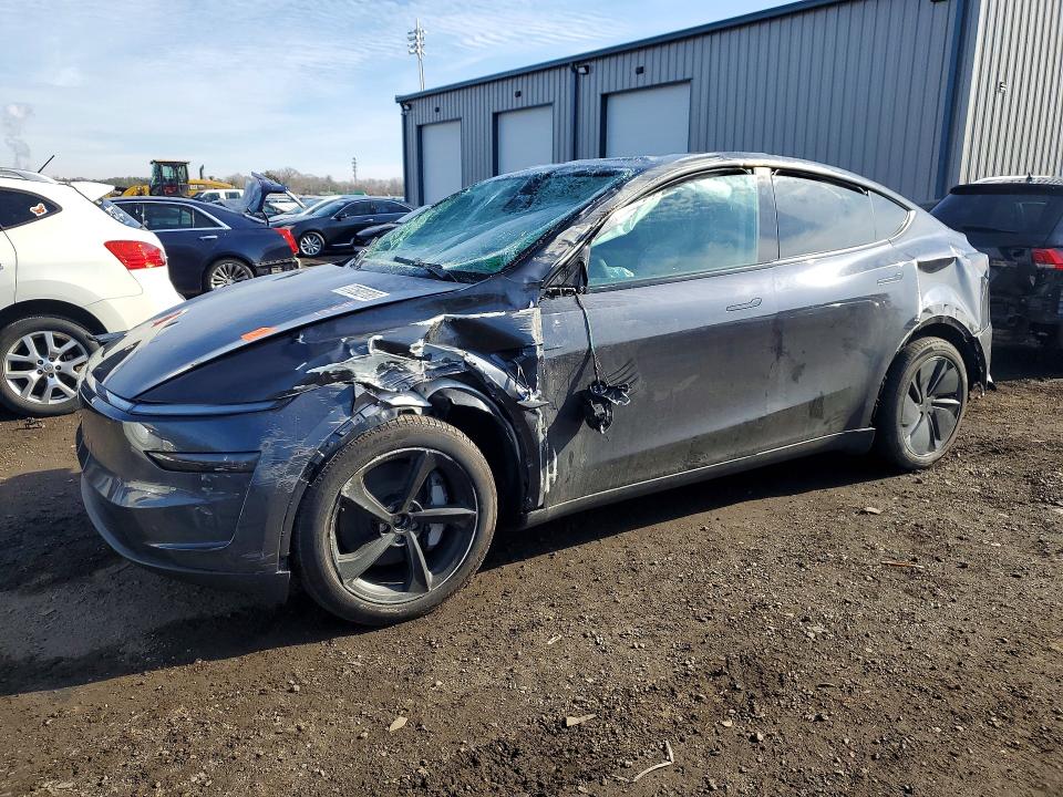 Продажа на аукционе авто 2026 Tesla Model Y, vin: 7SAYGDEEXTA593351, номер лота: 77502785