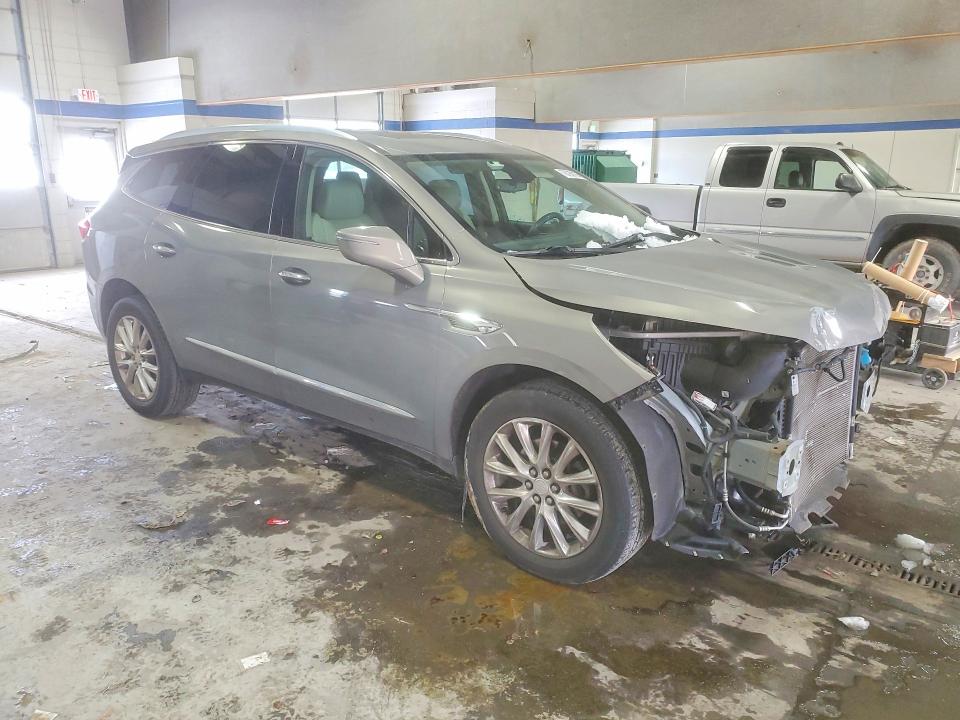 76138105 :رقم المزاد ، 5GAEVAKW3JJ135551 vin ، 2018 Buick Enclave مزاد بيع