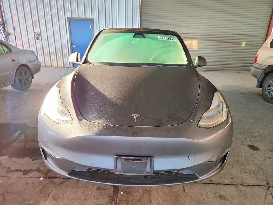 2021 Tesla Model Y მანქანა იყიდება აუქციონზე, vin: 5YJYGAED0MF142744, აუქციონის ნომერი: 77152955