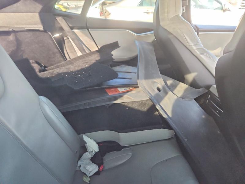 76807465 :رقم المزاد ، 5YJSA1E42GF143681 vin ، 2016 Tesla Model S مزاد بيع